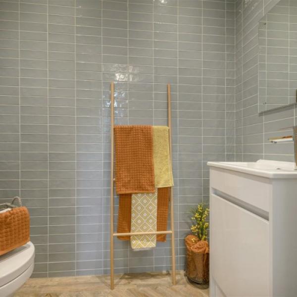 7.5x15 Rustico Dark Grey Bathroom
