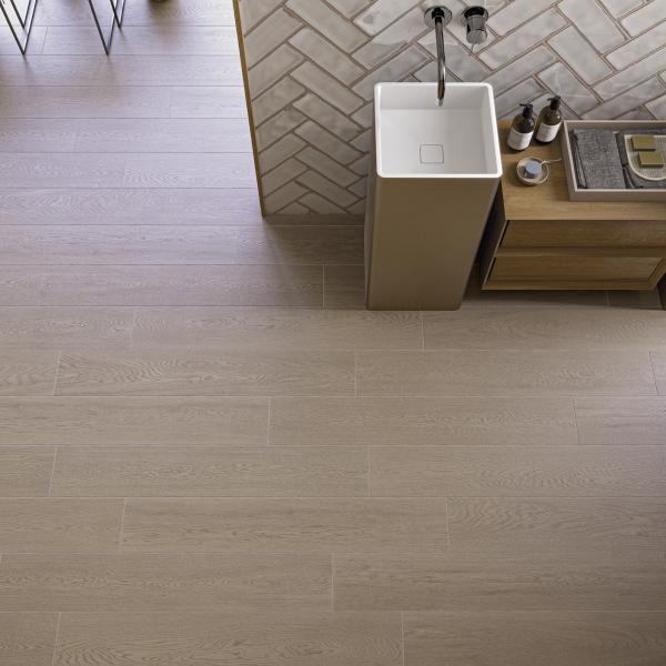 QYMH1657BI22794 HEARTWOOD 07 AMBIENTE DETALLE HEARTWOOD OAK 20X120 REV LUMEN GREY 10 SZ1