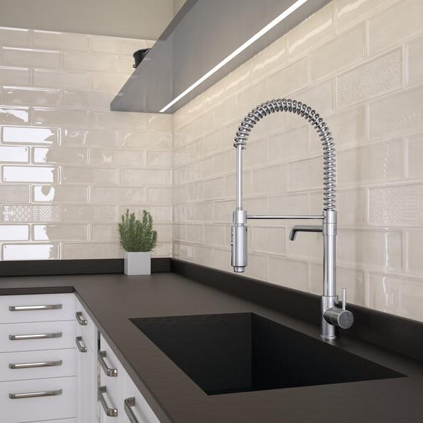 QYMH738BI7551 TITAN 13 G DETALLE TITAN IVORY 10X30 COCINA SZ7