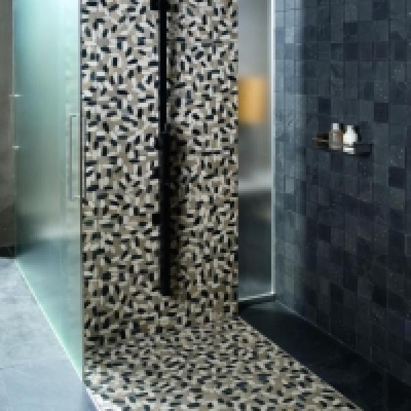 Ducha Pebbles Light Vertical 2000x Thumb