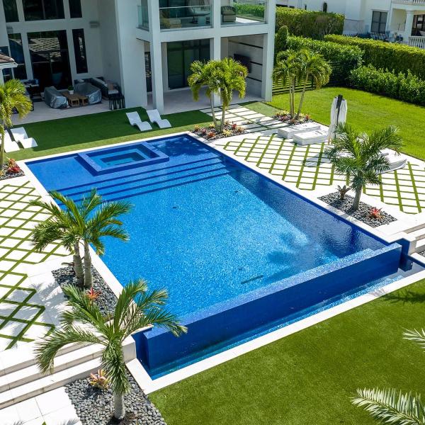 Piscina Residencial Serie Titanium